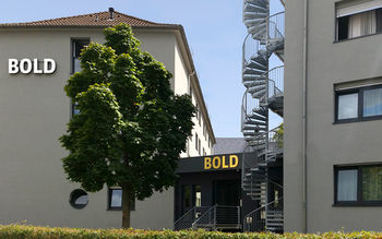 Bold Hotel Frankfurt Messe - Tap to explore photos